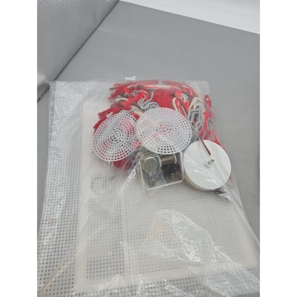 Vintage Mary Maxim Needlecraft Kit Musical Old Mill No.27260 New - Picture 4 of 4